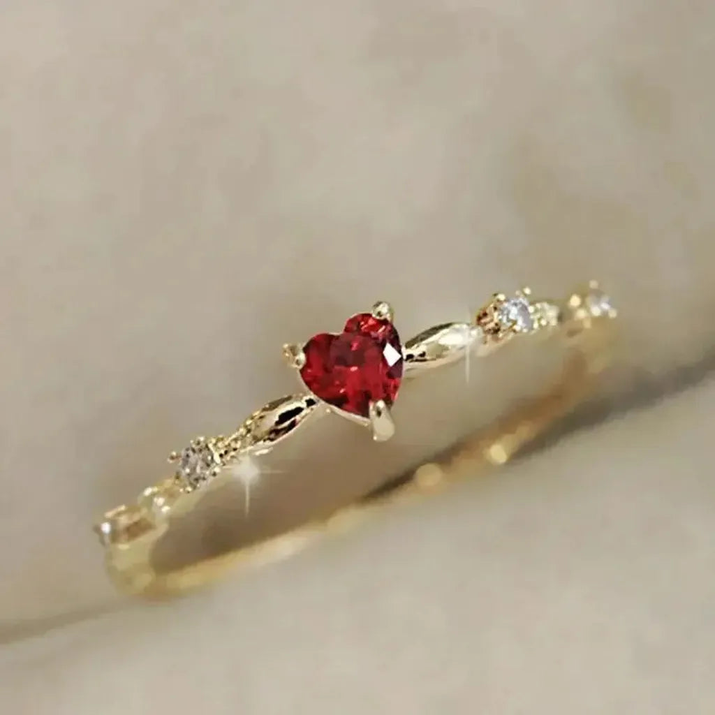 Korallenring aus Weissgold