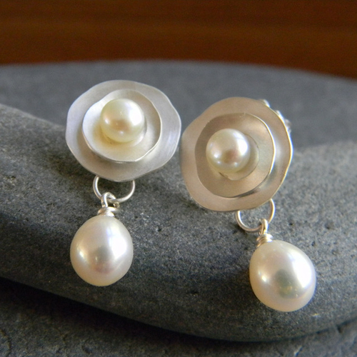 Vintage Ohrringe aus Silber mit Margeriten